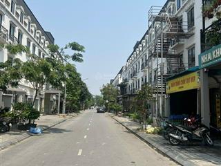 Giảm chào sốc 2 tỷ,bán gấp liền kề lacasta văn phú 2 mặt đườngkinh doanh,giá cực tốt,dt 75mmt5m