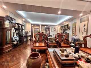 Bán biệt thự văn phú,dt 220m 4 tầng,thang máy,gần công viên,giá cực tốt.