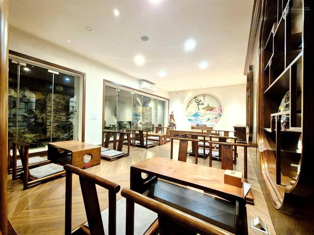 Biệt thự lô góc hoàng thành  view hồ  kinh doanh thiết kế cao cấp, sẵn sinh lời tốt