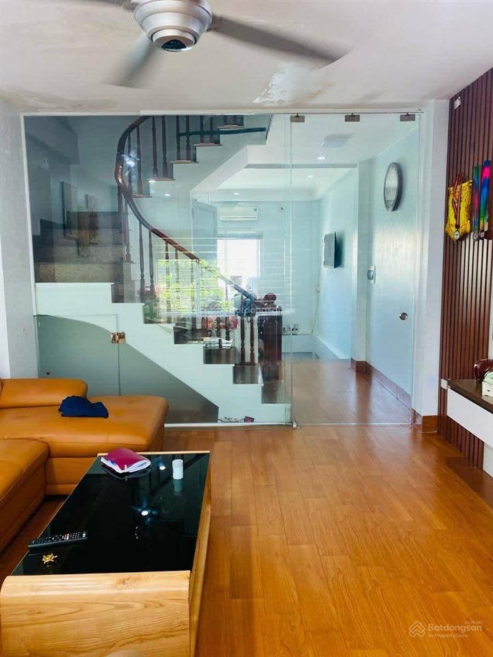 Chính chủ gửi bán gấp nhà phân lô ngô thị nhậm, dt 48m²  5 tầng, vị trí đẹp, chỉ 18 tỷ