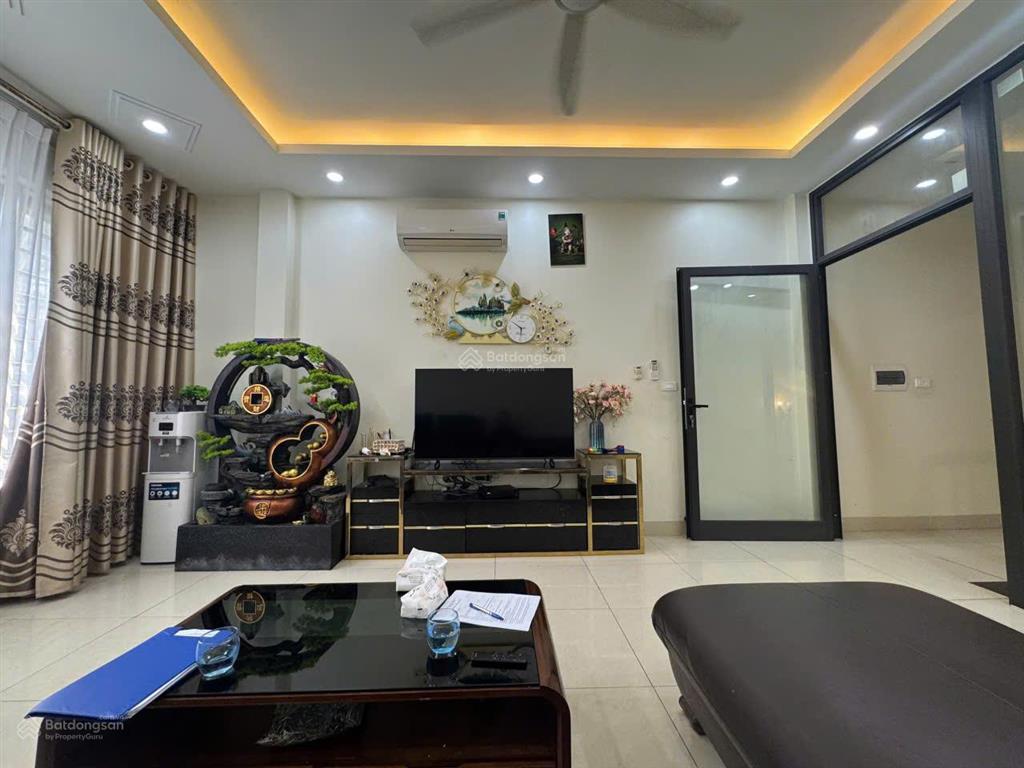 Vạn phúc hà đông, dt 50m, 5 tầng, vị trí đẹp, nhà đẹp ở ngay, nhỉnh 15 tỷ.