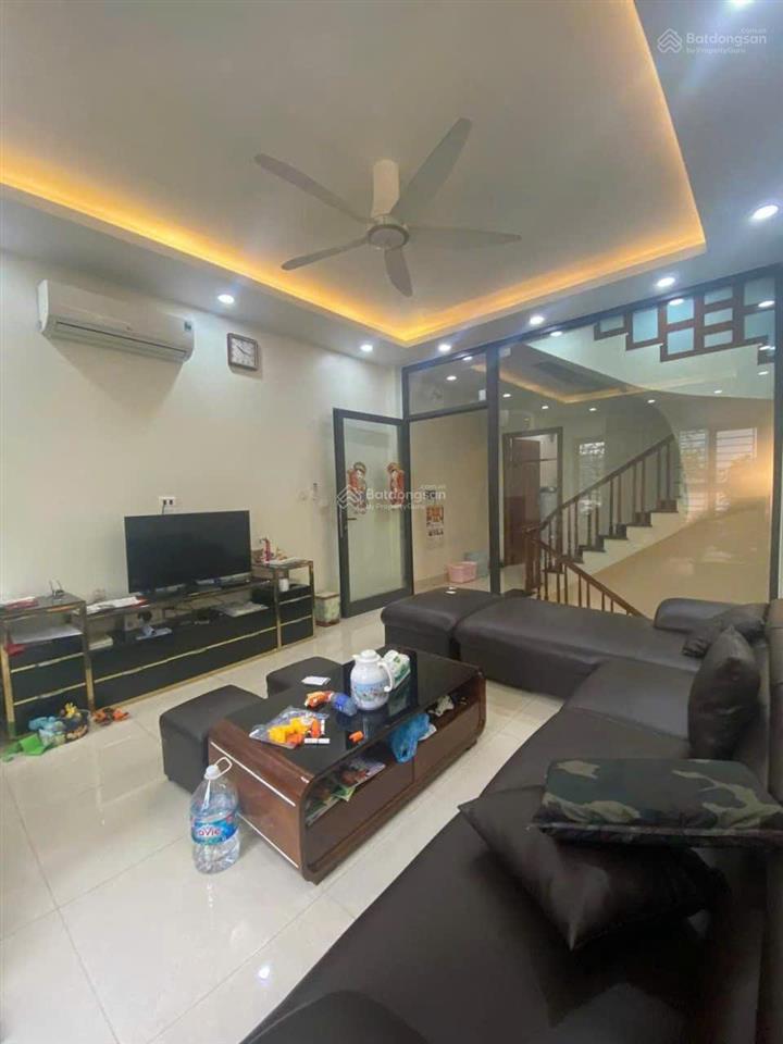 Vạn phúc hà đông, dt 50m, 5 tầng, vị trí đẹp, nhà đẹp ở ngay, nhỉnh 15 tỷ.