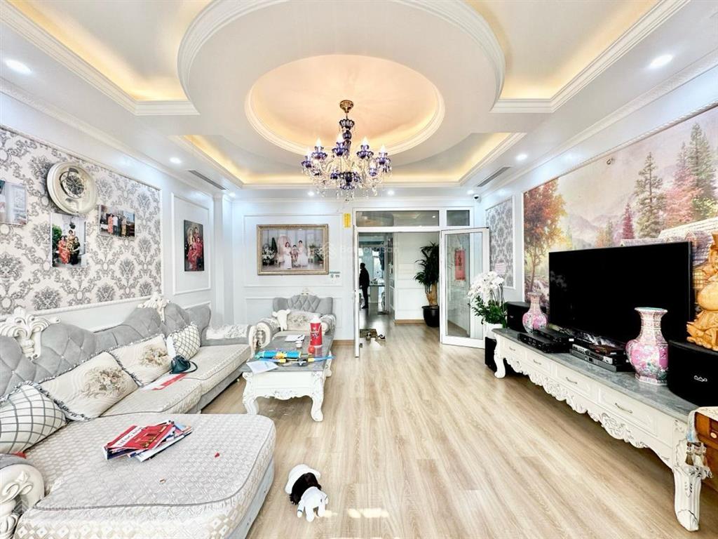 Hàng hiếm bt dương nội,lô cạnh góc ,dt 200m4 tầng,có hầm,sát công viên thiên văn học,nhỉnh 4x tỷ