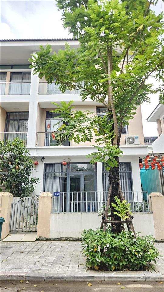 Chỉ hơn 20 tỷ,chủ gửi bán gấp biệt thự an phú,dt 170m4 tầng,ngay gần aeon mall hà đông