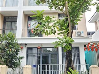 Chỉ hơn 20 tỷ,chủ gửi bán gấp biệt thự an phú,dt 170m4 tầng,ngay gần aeon mall hà đông