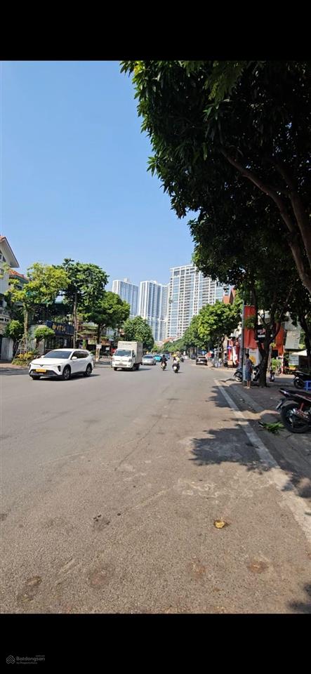 Biệt thự lô góc nguyễn văn lộc,dt 260mmt60m, thang máy,dòng tiền 200tr/tháng,kinh doanh siêu đỉnh