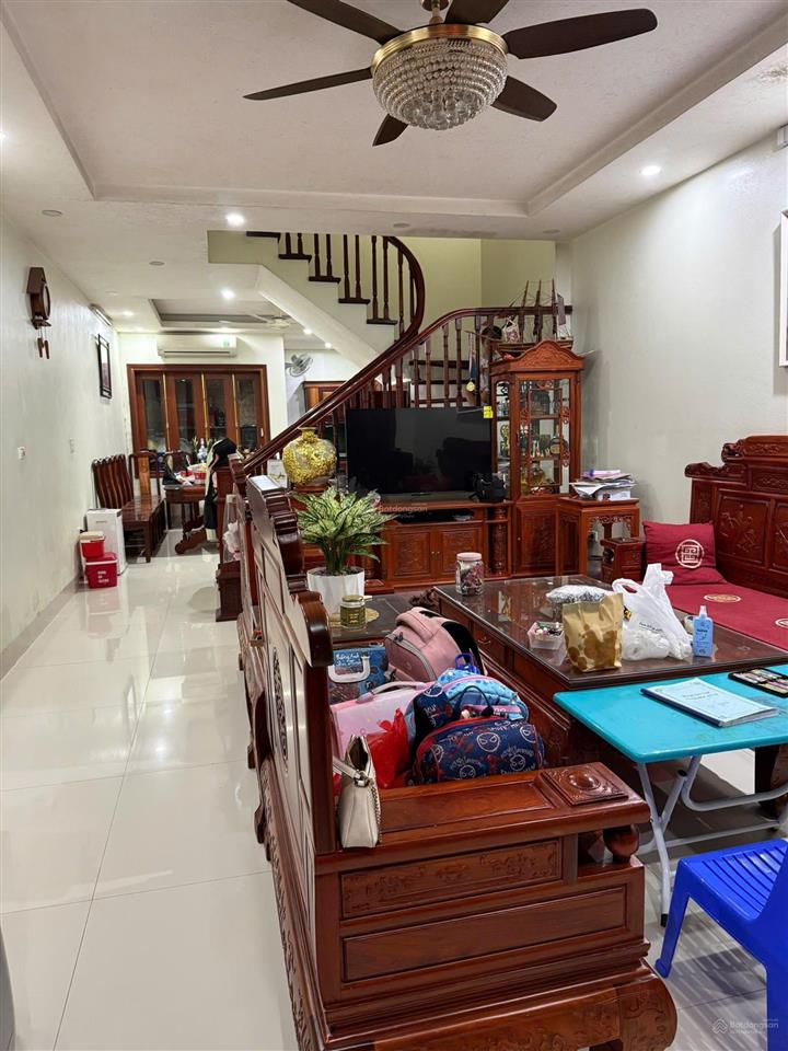 Giá tốt khu vực, liền kề văn phú, dt 90m, nhà hoàn thiện, chỉ 17 tỷ.