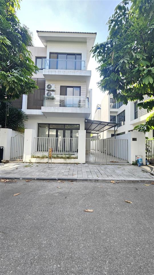 Chỉ 28 tỷ, bán gấp biệt thự dương nội, dt 180m  4 tầng, ngay cạnh công viên thiên văn học