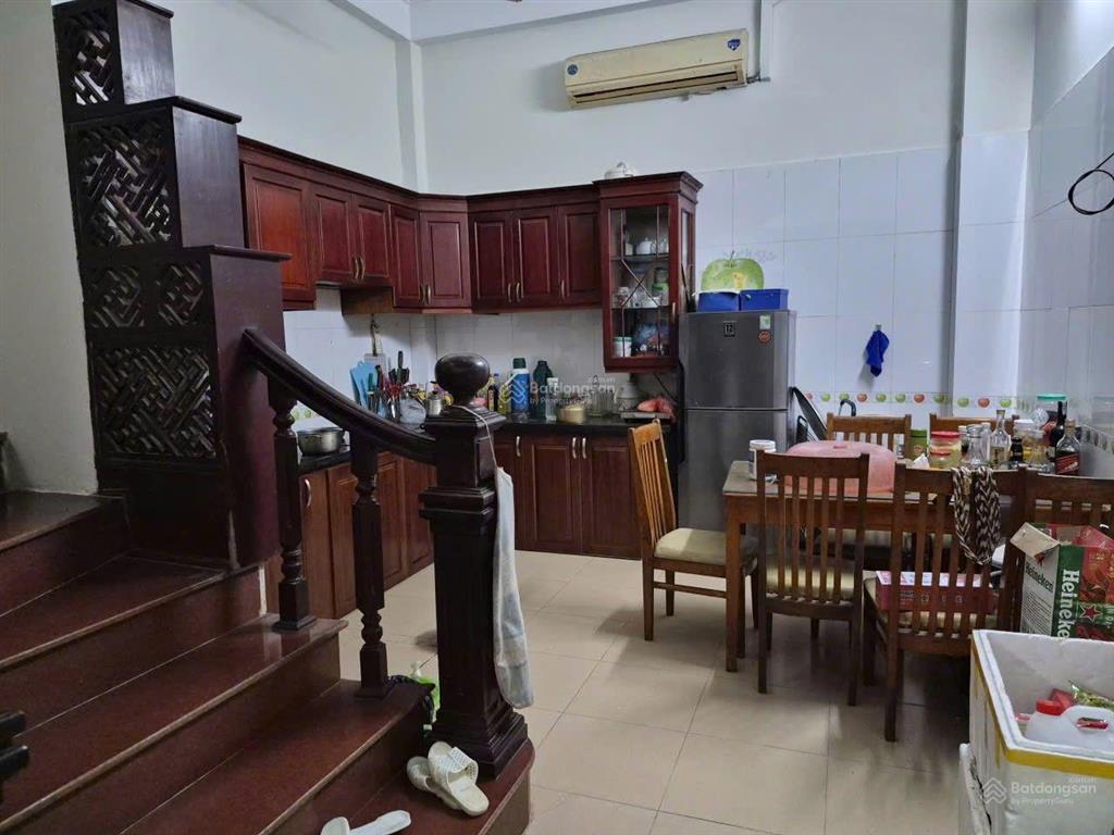 Hạ chào 2,5 tỷ, bán gấp nhà phân lô ngô thì nhậm, 5 tầng, nhỉnh 13 tỷ.