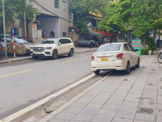 Nhà 4 tầng 86m2 giá 40 tỷ tại mặt phố quần ngựa