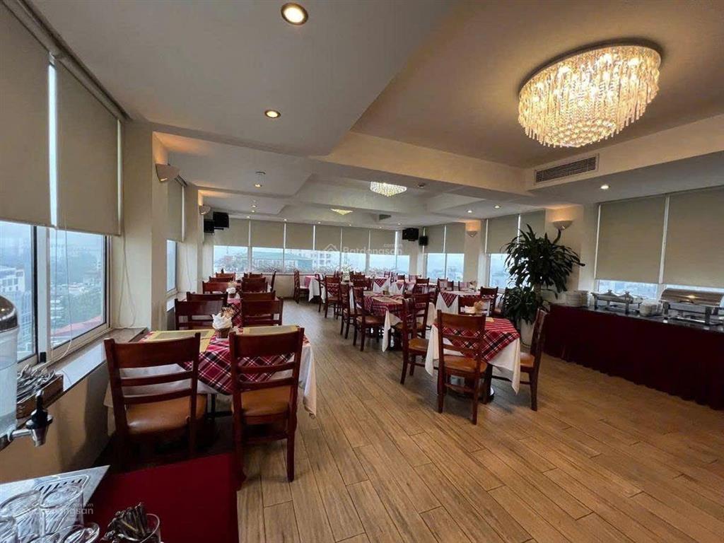 Khách sạn 15 tầng 150m2  giá 170 tỷ  mặt phố nguyễn trường tộ