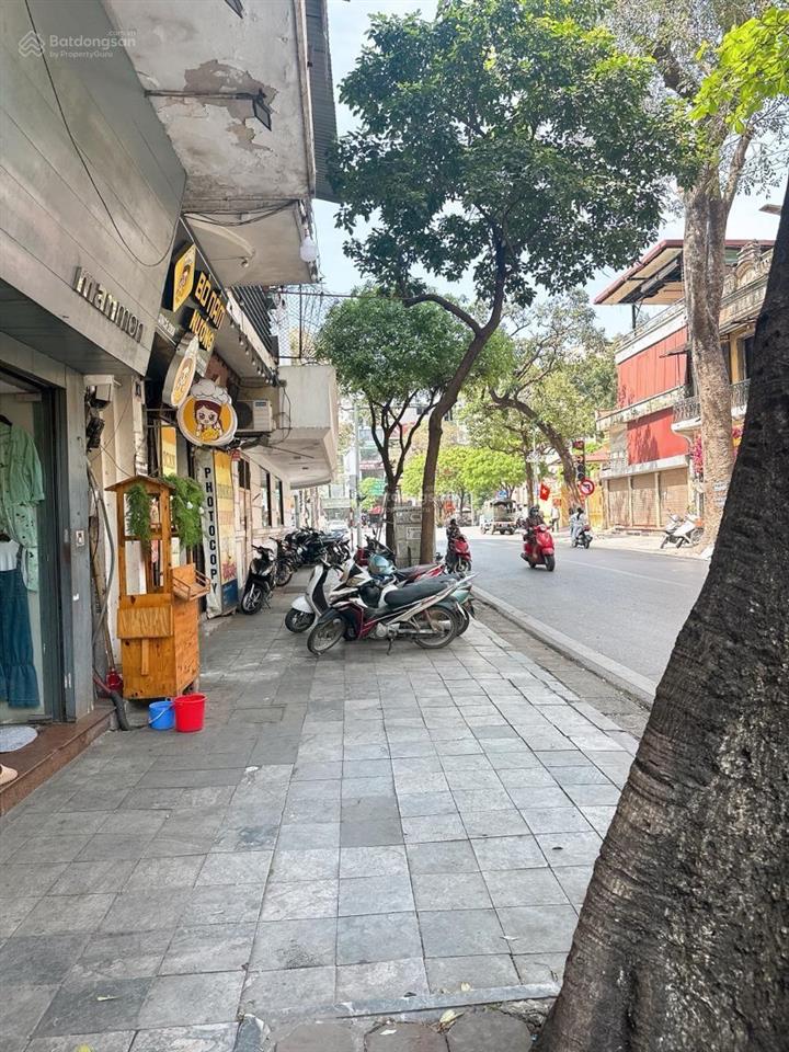 Nhà 3 tầng 155m2 giá 110 tỷ tại mặt phố hàng cót