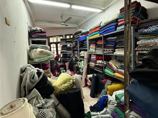 Nhà 3 tầng 125m2 giá 68 tỷ tại mặt phố lê thanh nghị