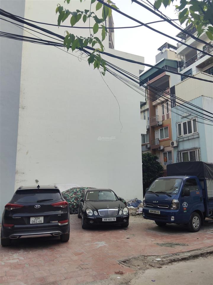 Bán 90m2 đất ngõ ô tô giá 20,7 tỷ tại phường phú thượng