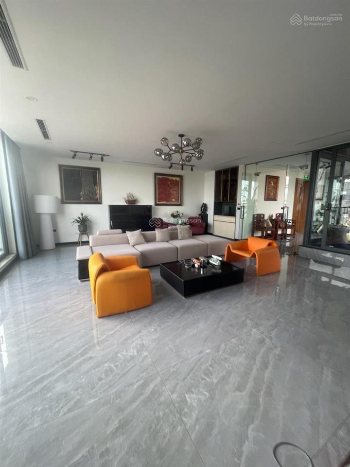 Mặt phố kim mã thượng  bán nhà 6 tầng lô góc 160m2 giá 72 tỷ