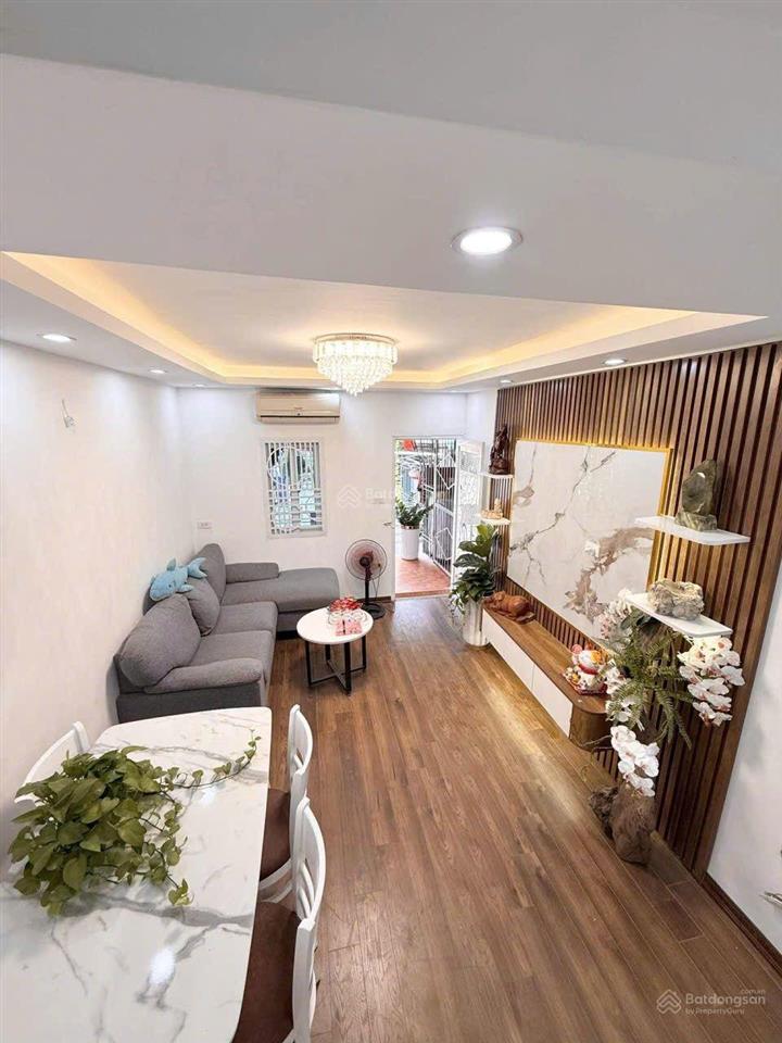 Mặt phố đê la thành  bán nhà 2 tầng 85m2 giá 48 tỷ