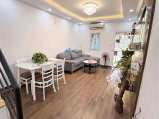 Mặt phố đê la thành  bán nhà 2 tầng 85m2 giá 48 tỷ