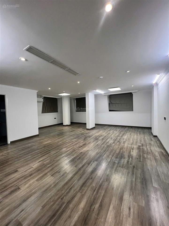 Mặt phố nguyễn hoàng  bán tòa nhà 10 tầng lô góc 280m2 giá 180 tỷ