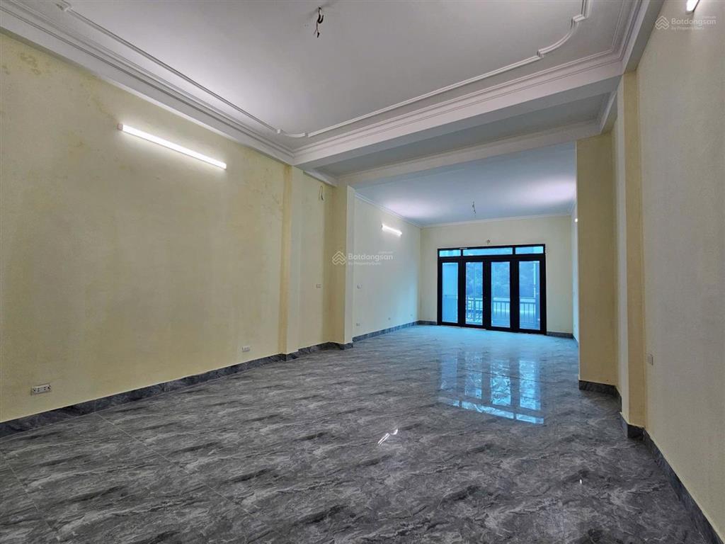 Mặt phố xuân đỉnh  bán nhà 4 tầng dt 85m2 x mt 5m  giá 24 tỷ