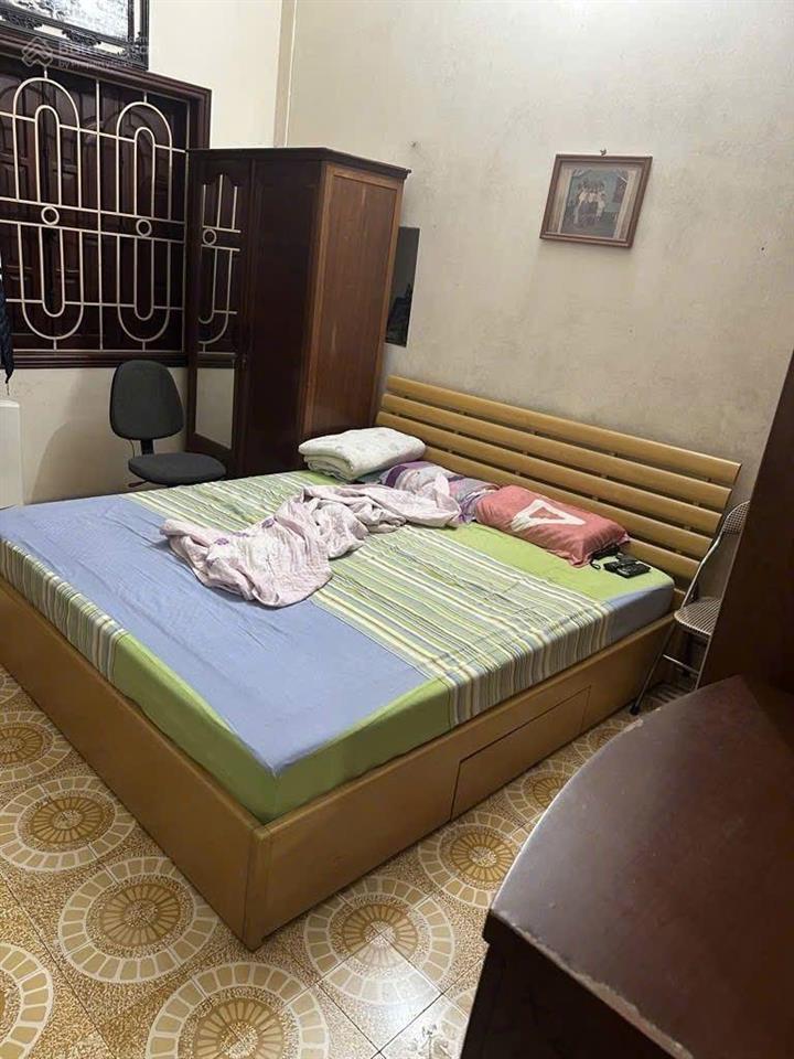 Lê văn hiến  bán nhà 6 tầng ô tô tránh 90m2 x mt 5m giá 18 tỷ