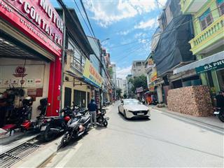 Lạc long quân  bán nhà 2 tầng 180m2 x mt 62m  giá 52 tỷ