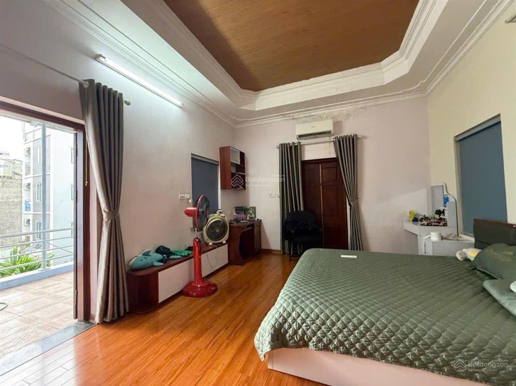 Nhật tảo  bán nhà 150m2 lô góc, ngõ ô tô giá 18 tỷ