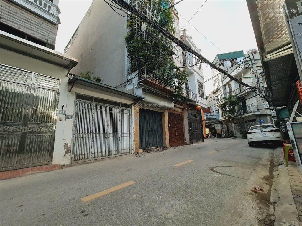 Lạc long quân  bán nhà 100m2 ngõ ô tô, lô góc giá chỉ 30 tỷ