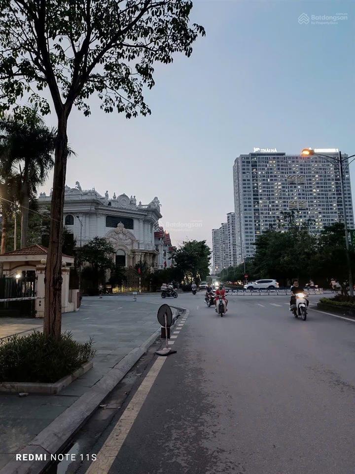 Mặt phố lạc long quân  bán nhà 170m2 giá 85 tỷ