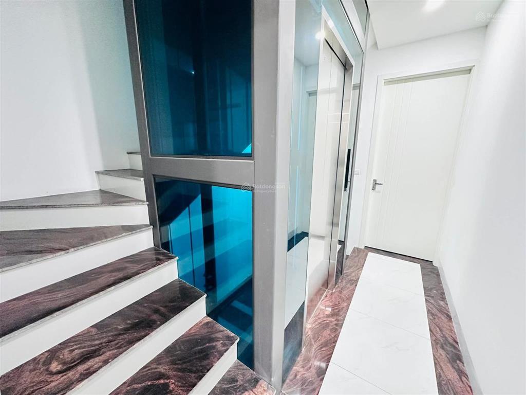 Xuân la bán nhà 6 tầng ô tô kinh doanh dt 55m2 giá 12,5 tỷ