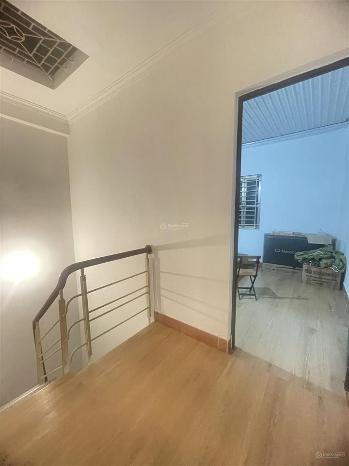 Cổ nhuế  bán nhà 4 tầng 40m2 giá 7,4 tỷ