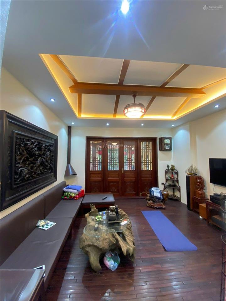 Mặt phố đông thắng  bán nhà 3 tầng dt 125m2 giá 23 tỷ