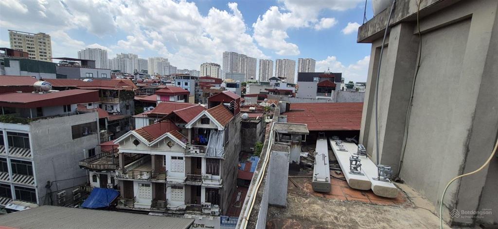 Mặt phố đồng bát  nguyễn hoàng  bán nhà 8 tầng 45m2 giá 16,3 tỷ