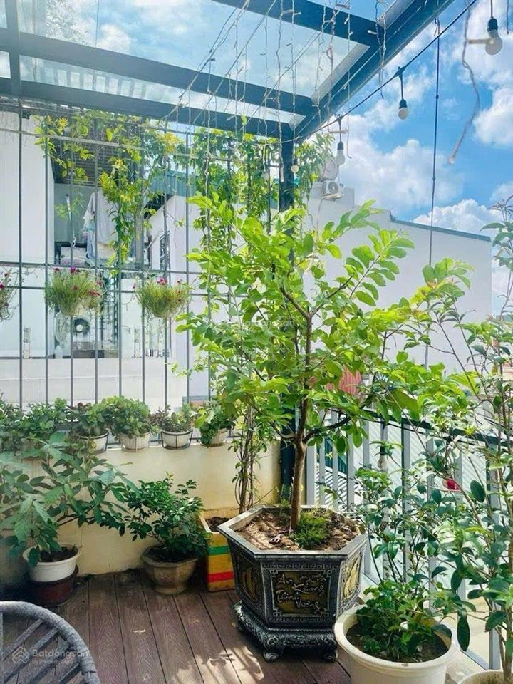 Đội cấn  bán nhà 7 tầng ngõ ô tô dt 110m2 giá 32 tỷ
