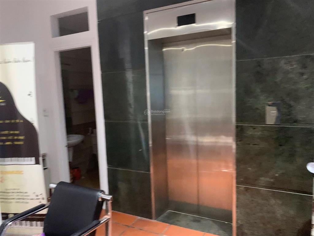 Vạn phúc  bán nhà 7 tầng lô góc ô tô tránh  dt 70m2 giá 36 tỷ