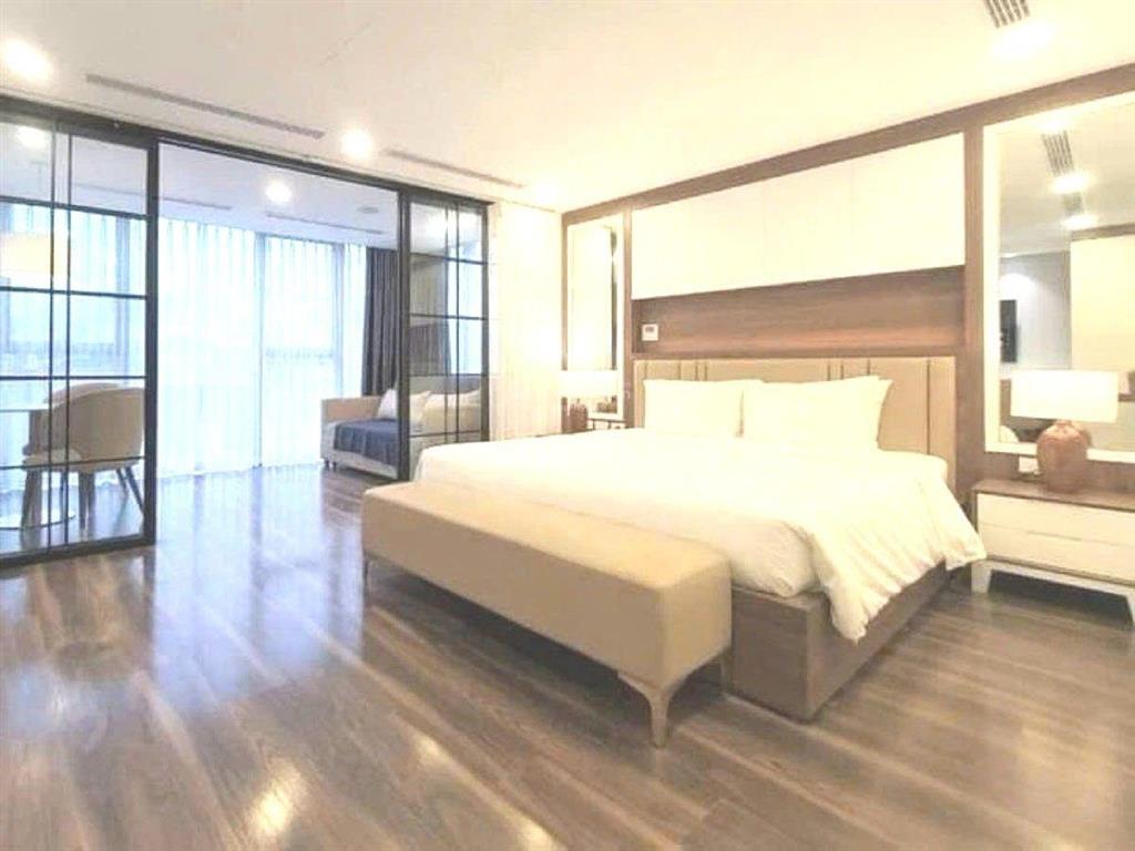 Mặt phố hàm long  bán tòa building 10 tầng 180m2 giá 150 tỷ
