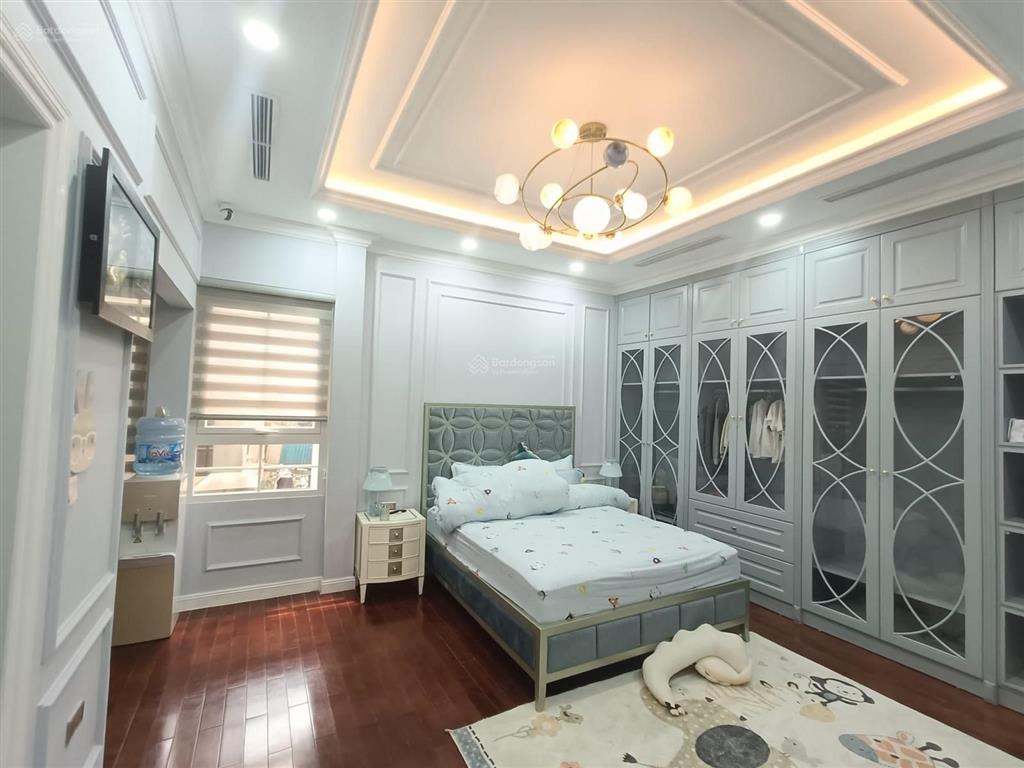 Kim mã  bán nhà 5 tầng ô tô tránh dt 160m2 x mt 7m  giá 65 tỷ