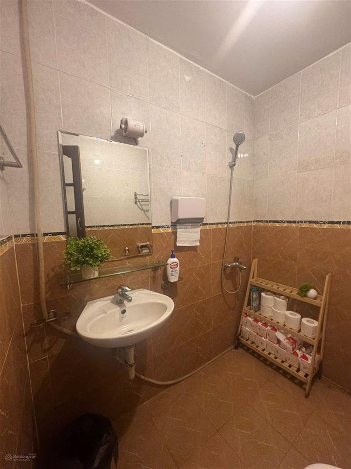 Linh lang  bán nhà 5 tầng ô tô tránh dt 45m2 giá 23,5 tỷ