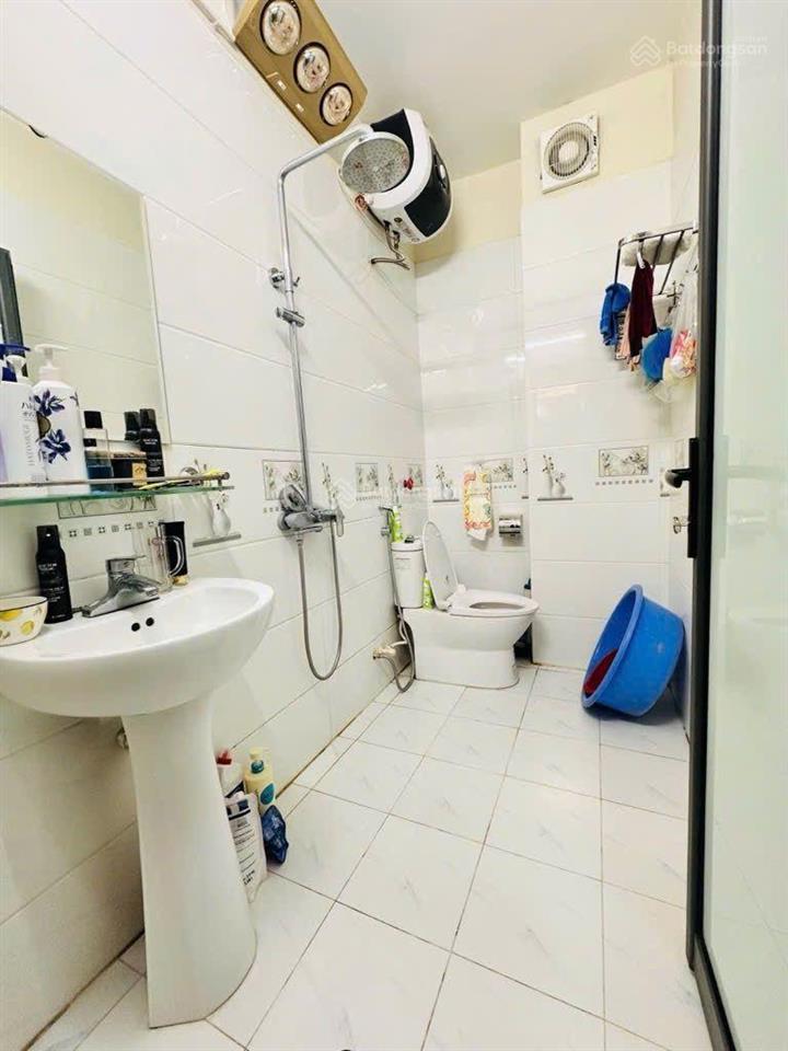 Cổ nhuế  bán nhà 5 tầng 33m2 giá 7,8 tỷ
