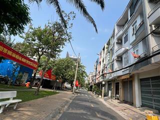 Bán nhà khu bông sao phường bình đông (phường 5 quận 8 cũ). nhà vuông vức, đối diện công viên