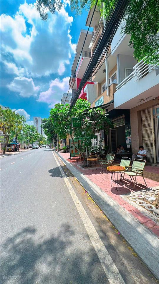 Bán nhà mặt tiền kdc đồng diều phường chánh hưng (phường 4 quận 8 cũ). gần tttm parc mall