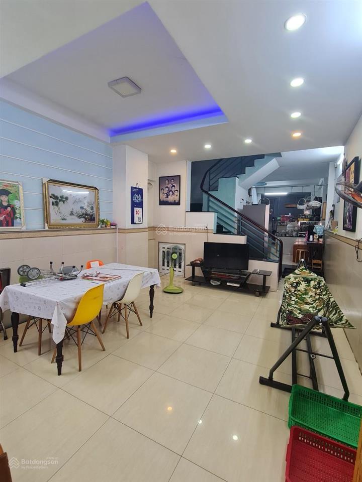 Bán nhà hẻm âu dường lân phường 2 quận 8. nhà nở hậu, hẻm an ninh, gần mặt tiền đường