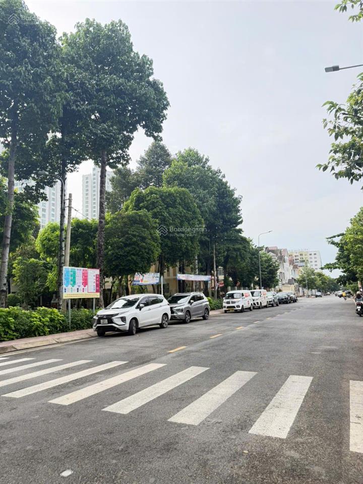 Bán đất mặt tiền dương bạch mai phường bình đông (phường 5 quận 8 cũ). diện tích 300m2 thổ cư
