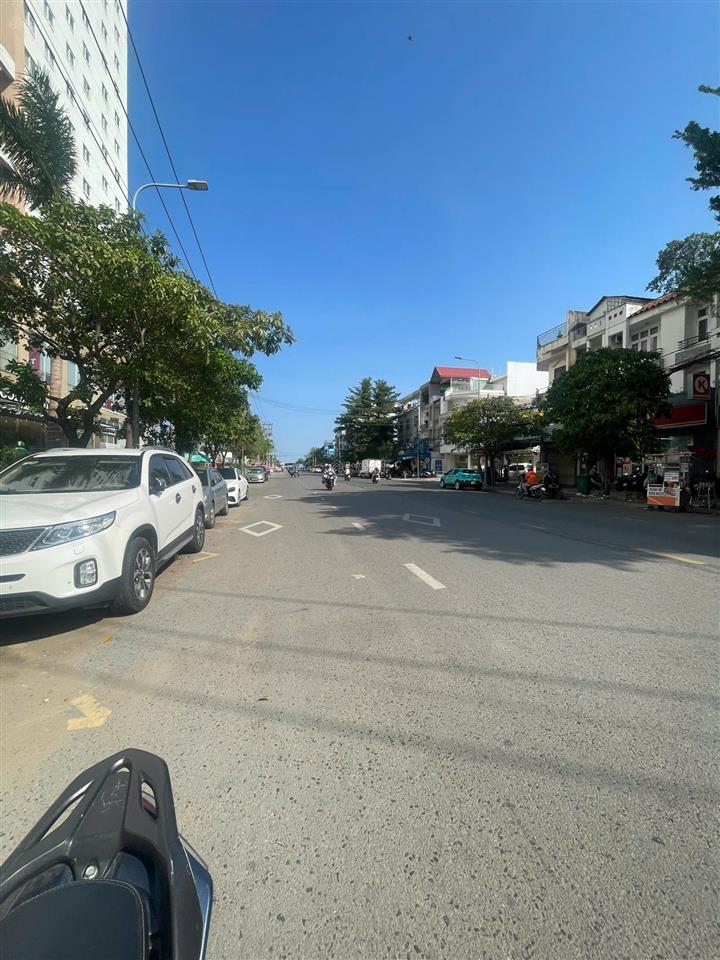 Bán nhà mặt tiền cao lỗ phường 4 quận 8. nhà mặt tiền khu sầm uất, vị trí tttm parcmall