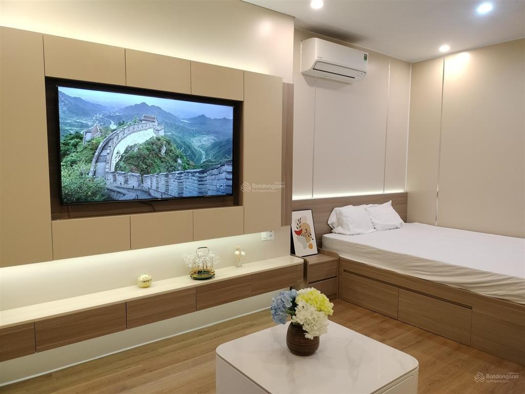 Chính chủ em cần bán căn studio, bim 30 tầng, full nội thất ,sổ đỏ giá 1.5tỷ. 0965 868 ***