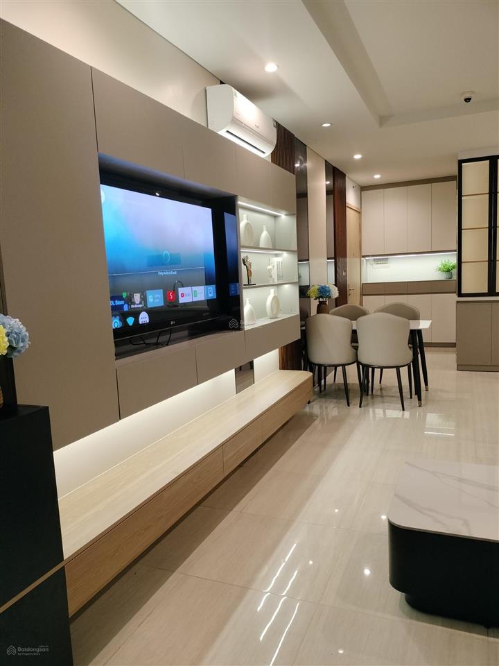 Em cần bán căn 1 ngủ lớn, green garden, 48m2, sổ đỏ full nội thất mới giá 1,8x tỷ.  0965 868 ***
