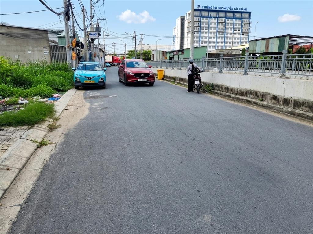 [O2522*] Đất Xây CHDV 7 Tầng Sát ĐH Nguyễn Tất Thành, Giá 5.x Tỷ Khan Hiếm!