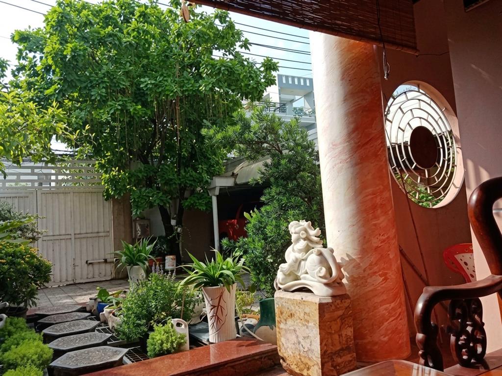 [O2636*] Biệt Thự Mặt Tiền Sát Ngã Tư Ga Giá Siêu Rẻ Chỉ 18.x Tỷ