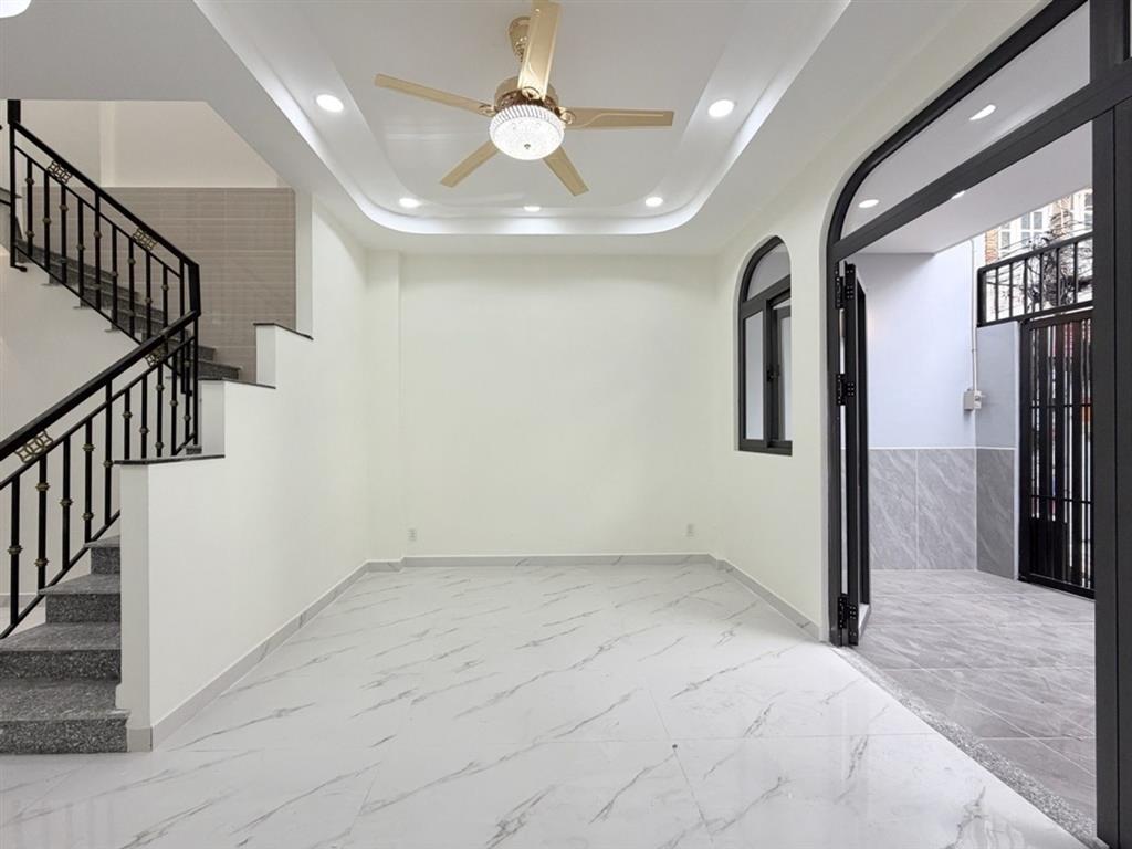 [O2712*] Nhà mới 87m2 ngang 5.2m sát ĐH Tài Chính 2 Nguyễn Thượng Hiền, chỉ 5.x tỷ