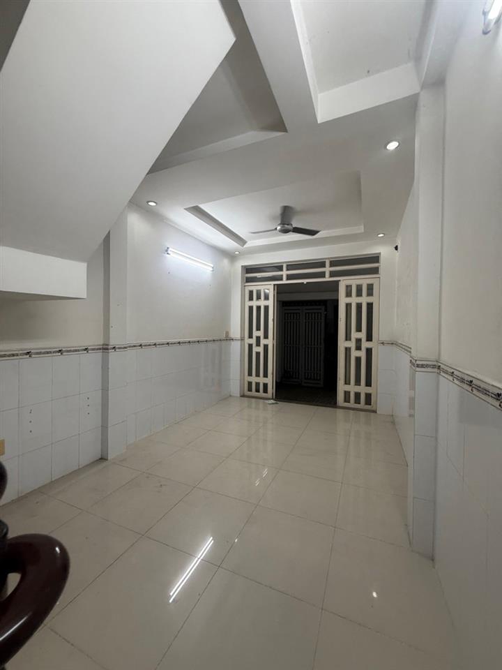 [O5895] Nhà vuông vức sát chợ Thạch Đà - Giá 4.x tỷ