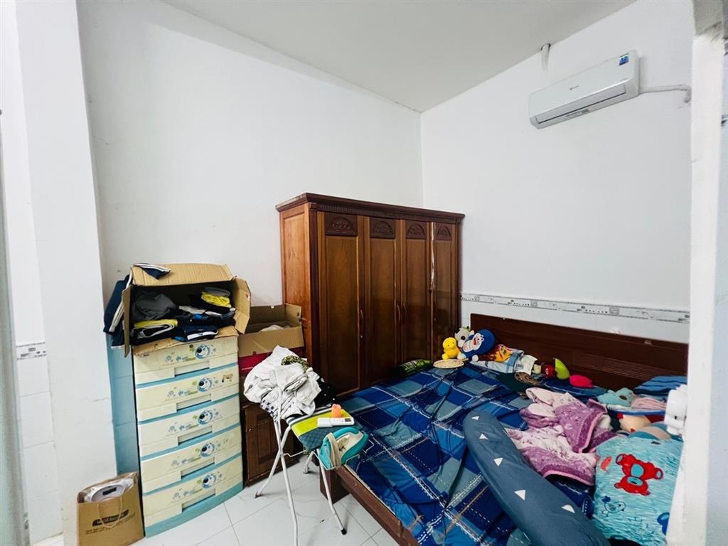 [O2925*] Căn Lô Góc Hẻm xe hơi sát Chợ Xóm Mới Gò Vấp - 6.x Tỷ